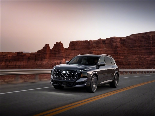 奥迪史上最大SUV!全新旗舰Q9实车国内现身:前脸或成大槽点