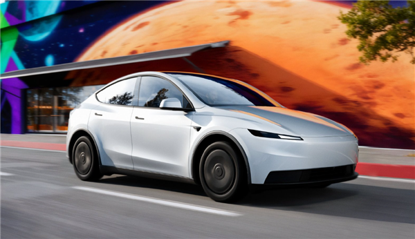 外观、配置全公布！特斯拉正式发布廉价版Model 3/Y 铁粉吐槽：价格太失望了