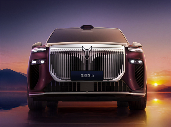 全尺寸旗舰SUV、国产“迈巴赫GLS”!岚图泰山内饰官图公布