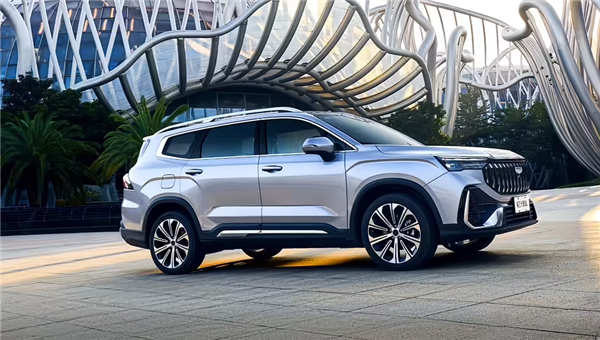 真便宜大碗 新款吉利豪越L上市:不到9万买中型SUV