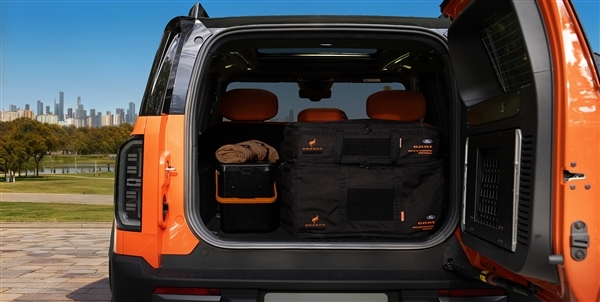 22.98万起 江铃福特智趣烈马上市：增程纯电双动力